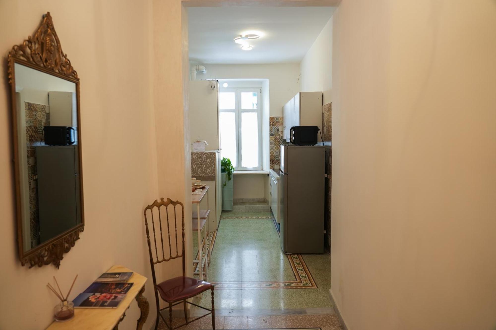 La Casa In Centro Hotel Салерно Екстериор снимка