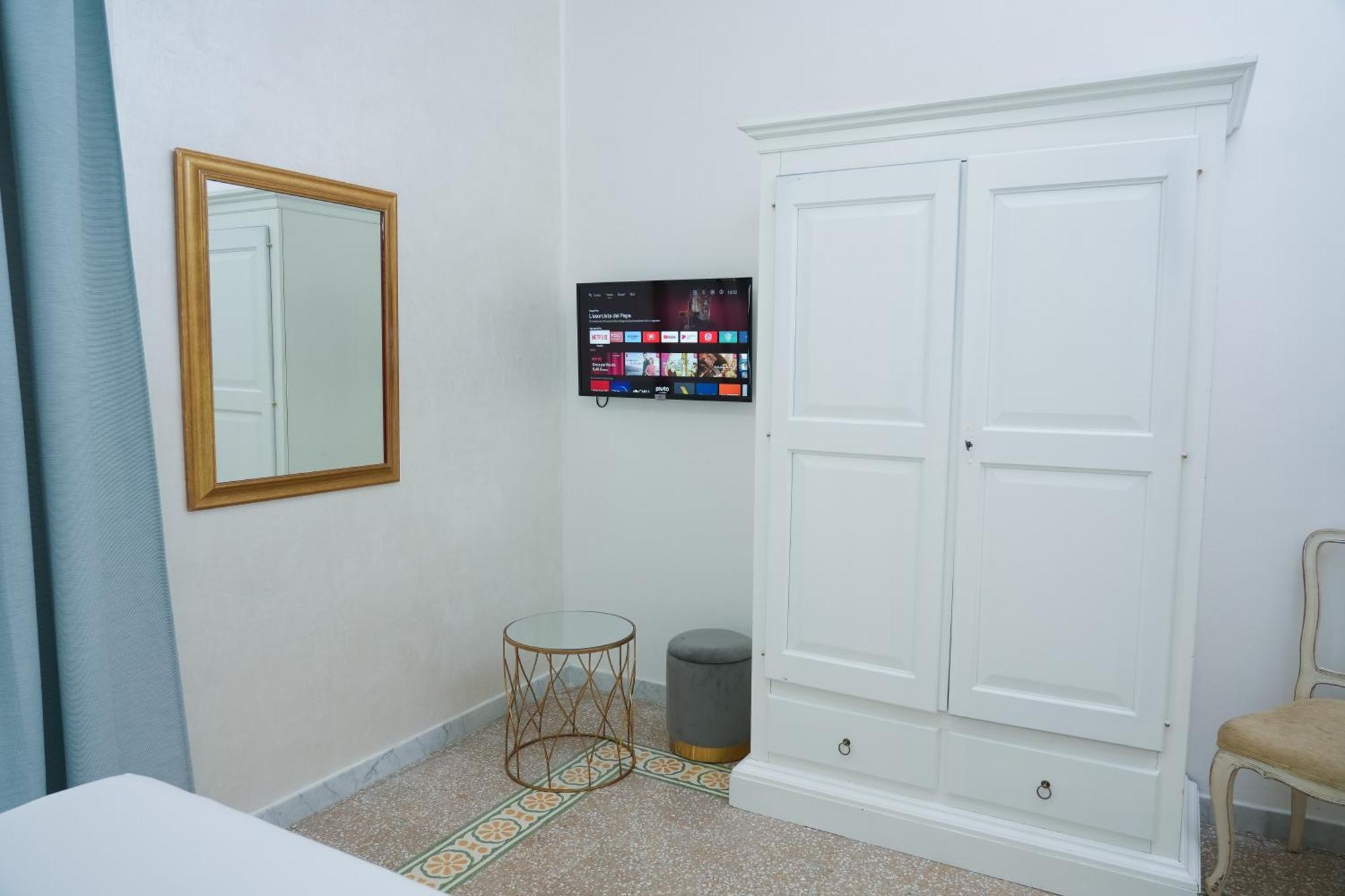 La Casa In Centro Hotel Салерно Екстериор снимка