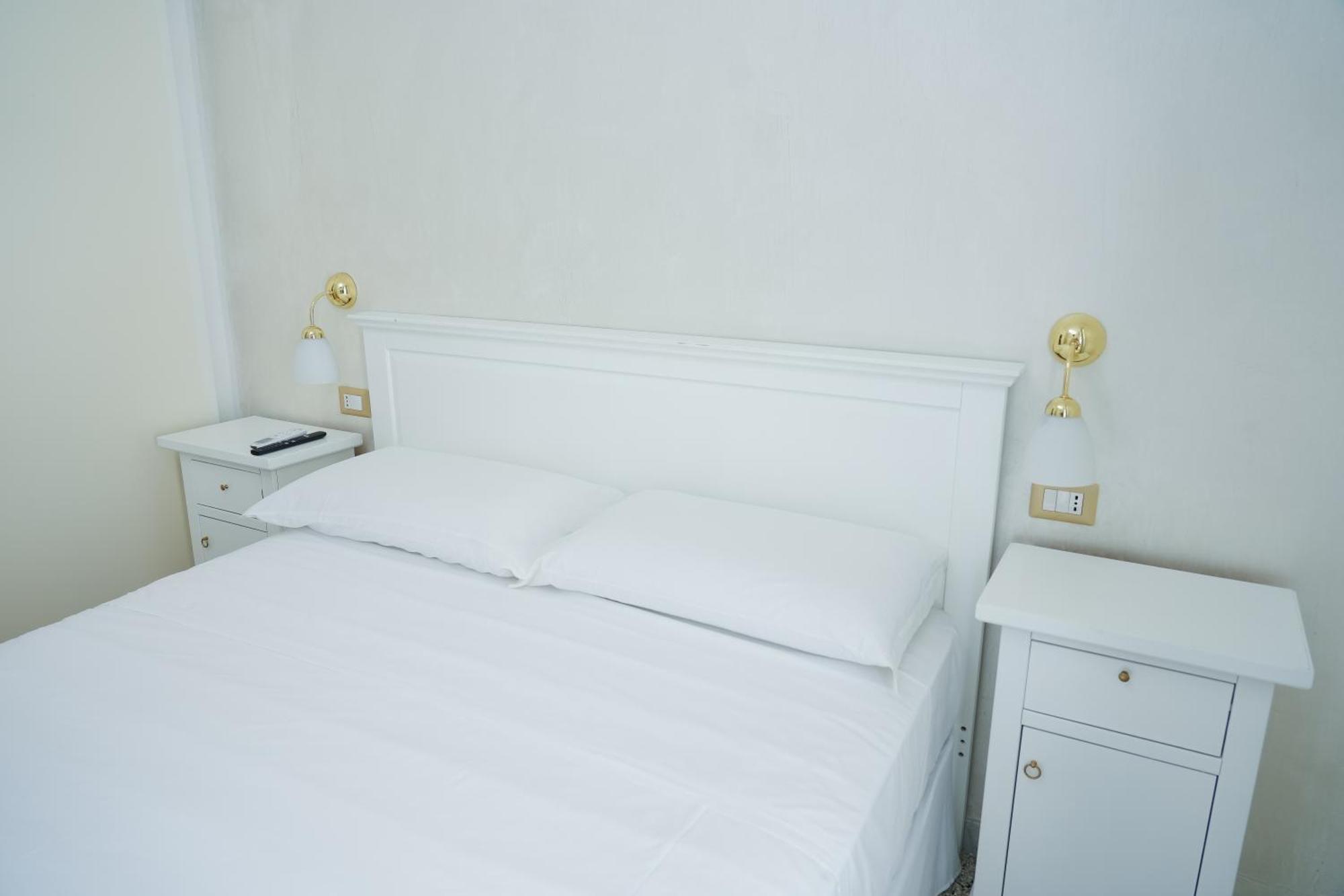 La Casa In Centro Hotel Салерно Екстериор снимка